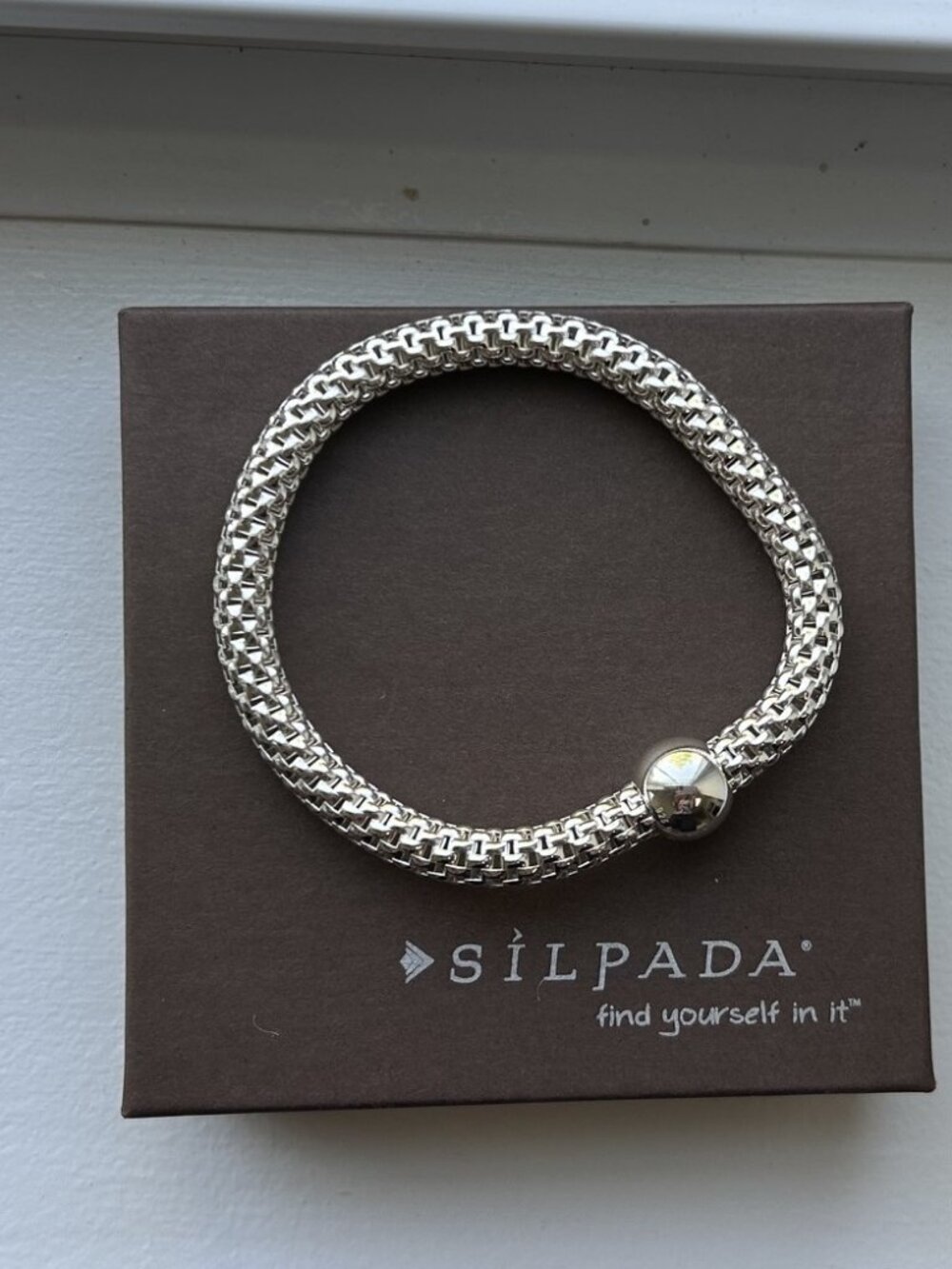 ** BRAND NEW** Silpada Sterling Chic Stretch Bracelet